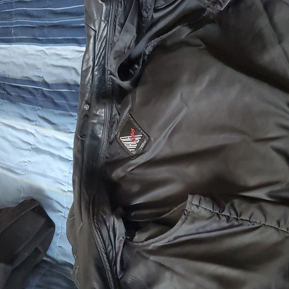 Buttery leather jacket - Picture 2 of 9